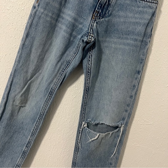 Zara Boys Size 7 Light Wash Straight Leg Jeans Adjustable Waist Distressed - Picture 3 of 6